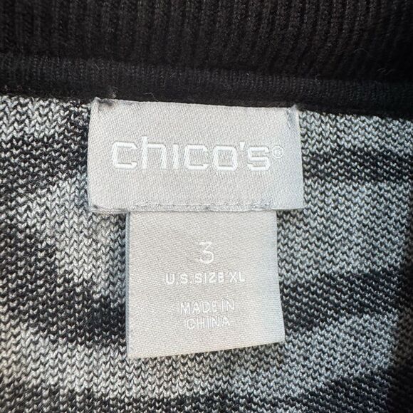 B/W Chico’s Animal Print Turtleneck Sweater Size 3 (16) EUC - Picture 6 of 6